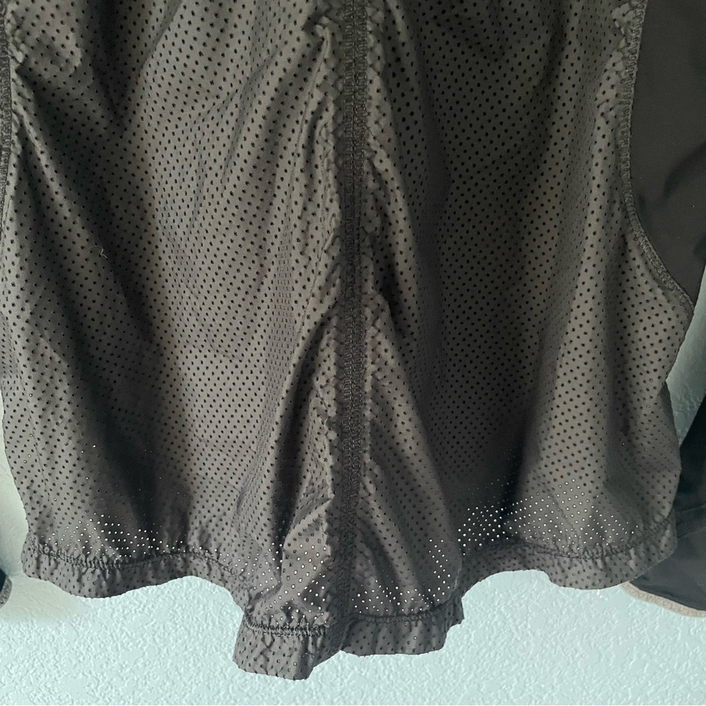 Lululemon Essential Windbreaker Full Zip Jacket - Picture 4 of 15